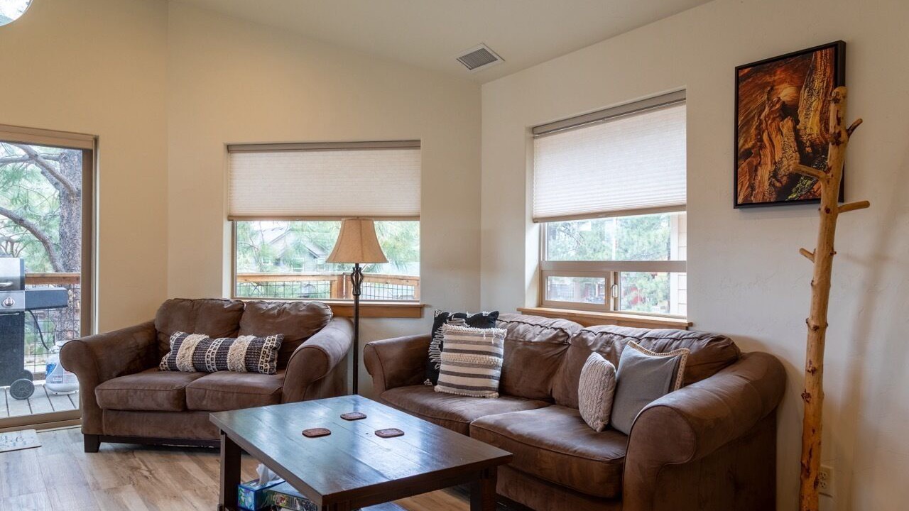 Photo of Livingroom in Sisters