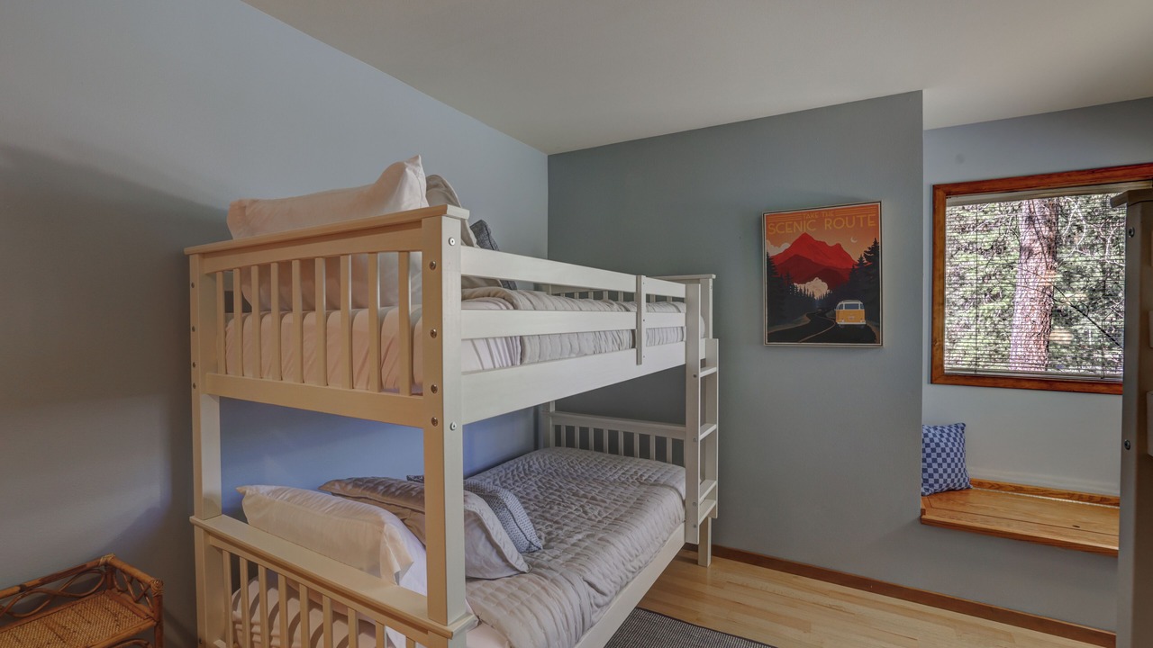 Photo of Bedroom in Black Butte Ranch