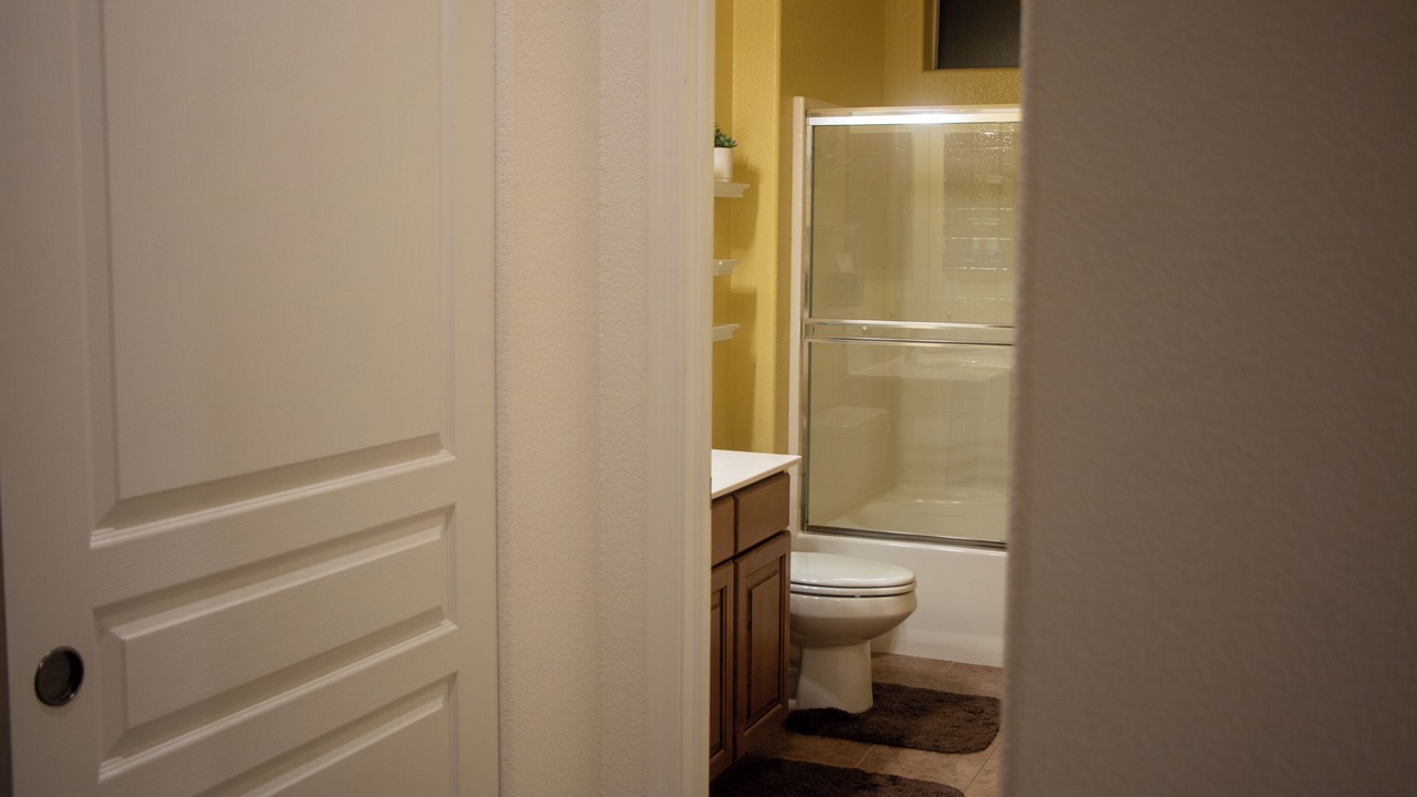 Photo of Bathroom in Sunridge Estates
