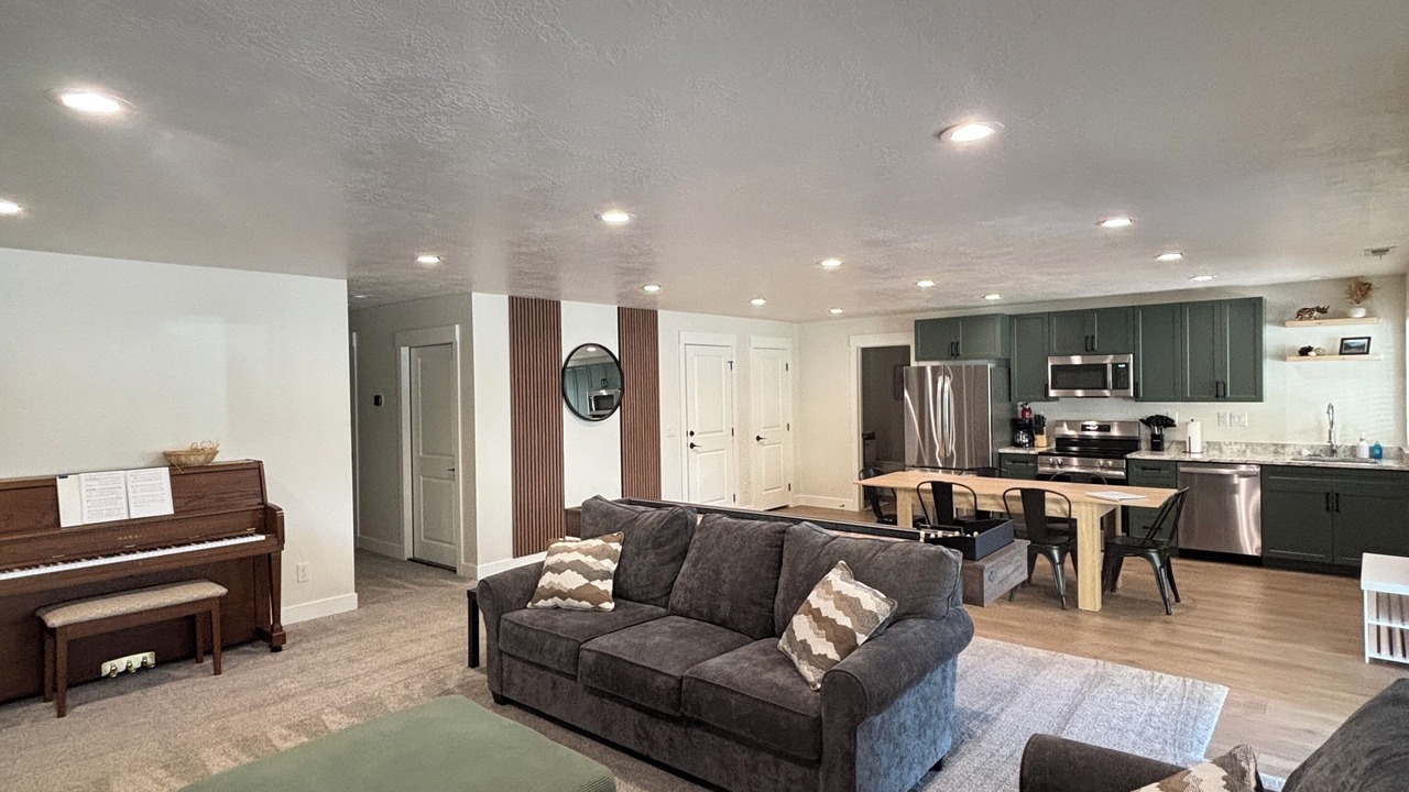 Photo of Livingroom in Sevier