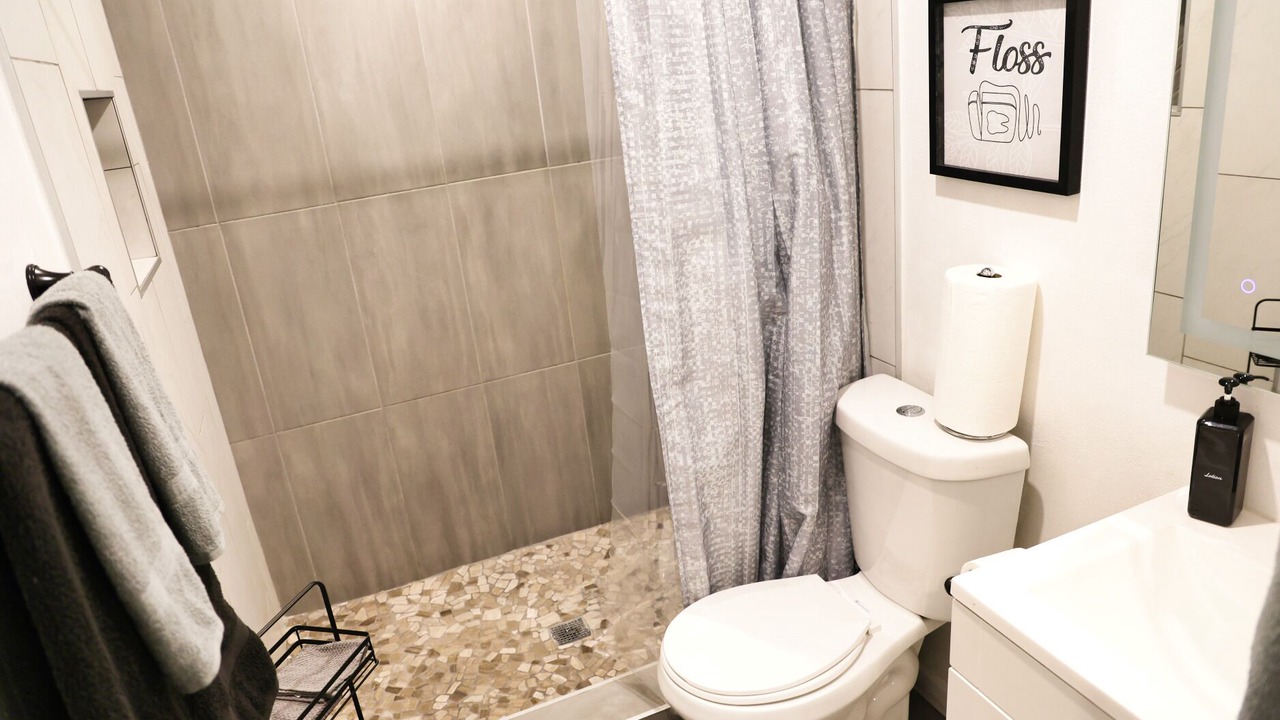 Photo of Bathroom in Gateway District