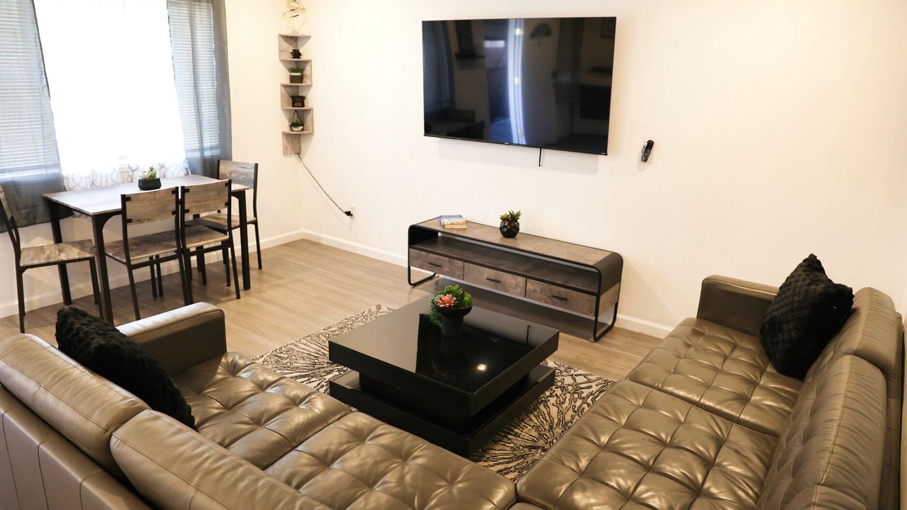 Photo of Livingroom in Gateway District