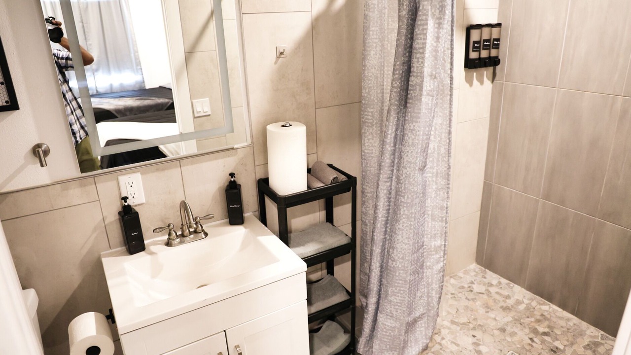 Photo of Bathroom in Gateway District