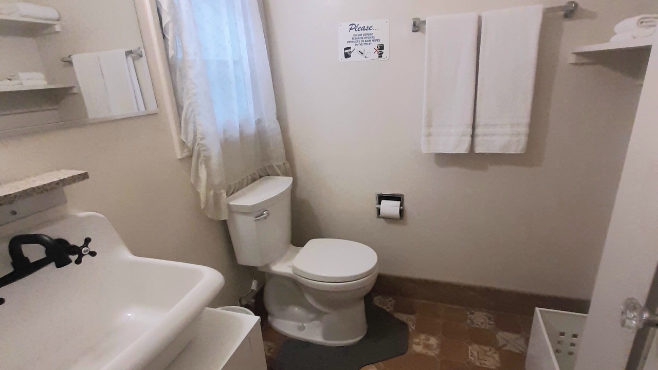 Photo of Bathroom in Moreno Valley