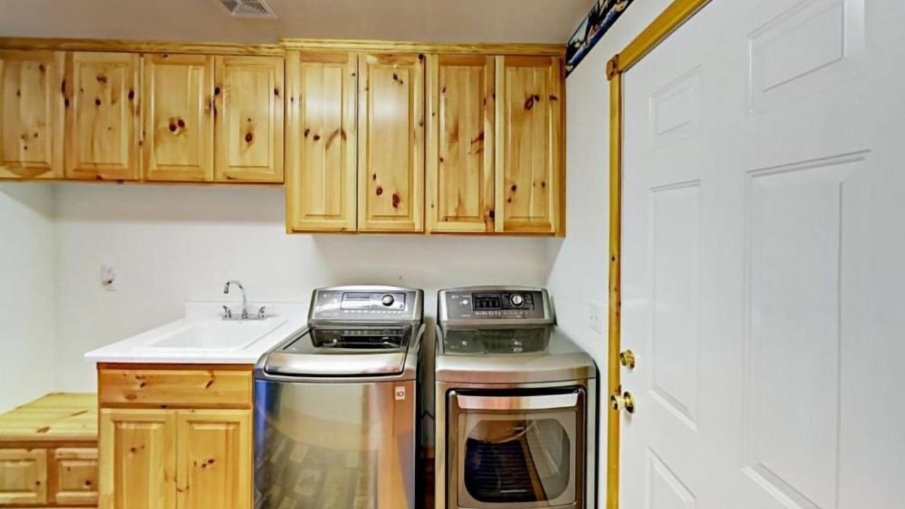Photo of Bedroom in Eagle Mountain Estates