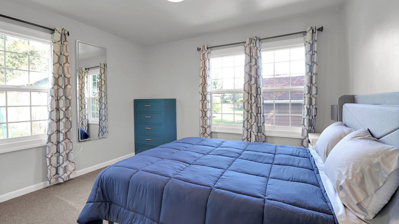Photo of Bedroom in Eugene