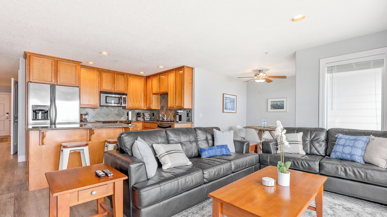 Photo of Livingroom in Rockaway Beach