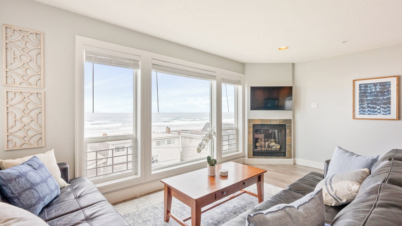 Photo of Livingroom in Rockaway Beach