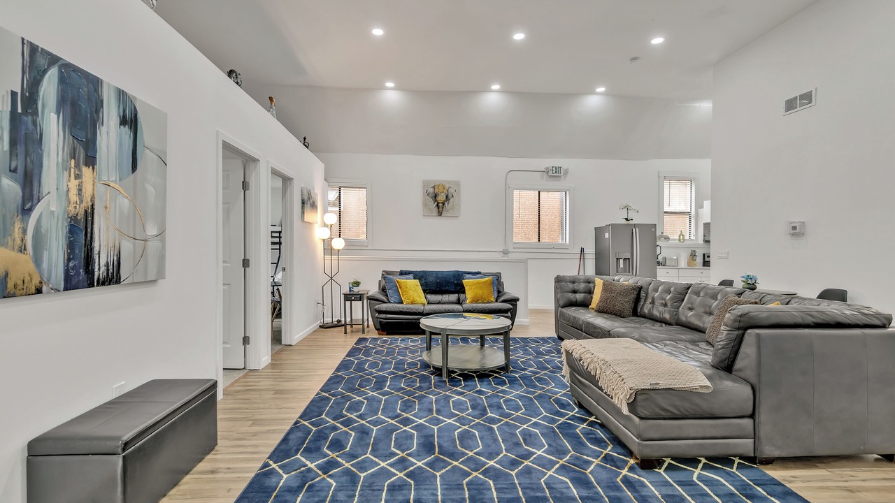 Photo of Livingroom in Columbia City