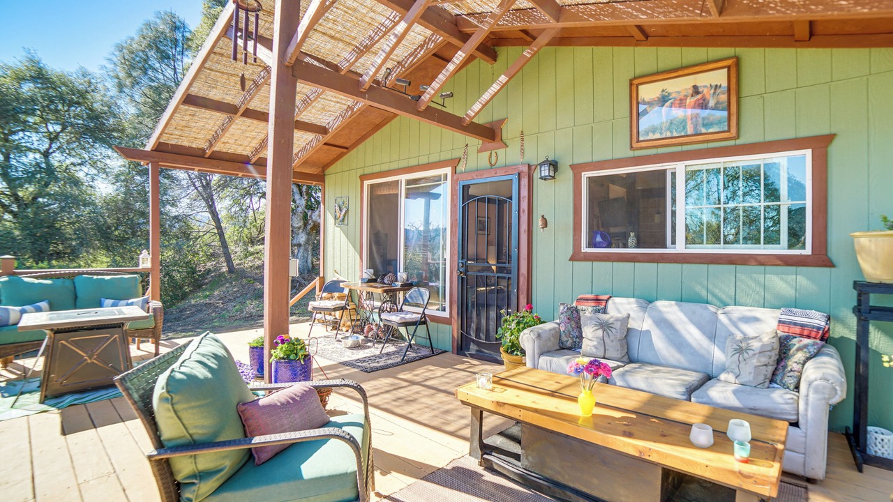 Photo of Patio Balcony in Dos Rios