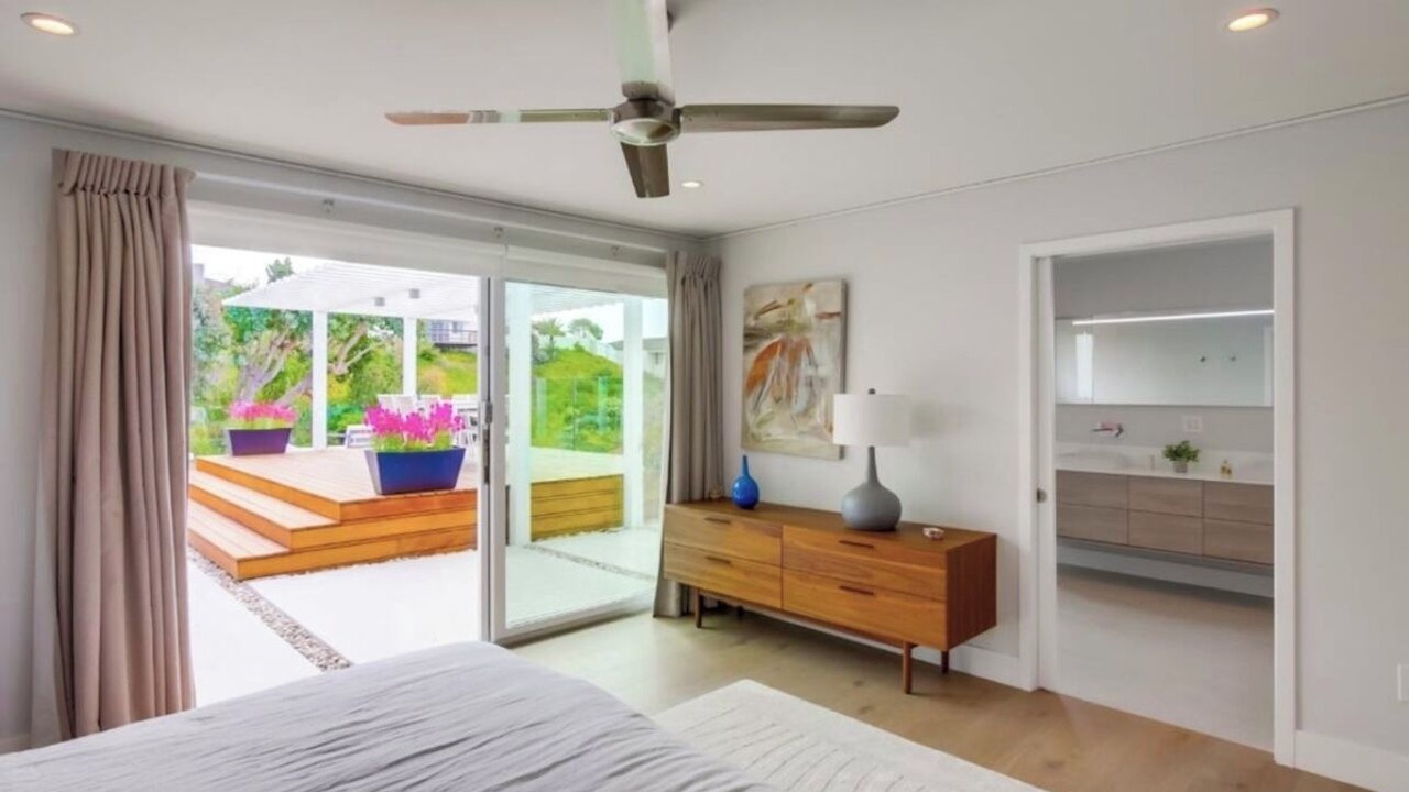 Photo of Bedroom in La Jolla Mesa