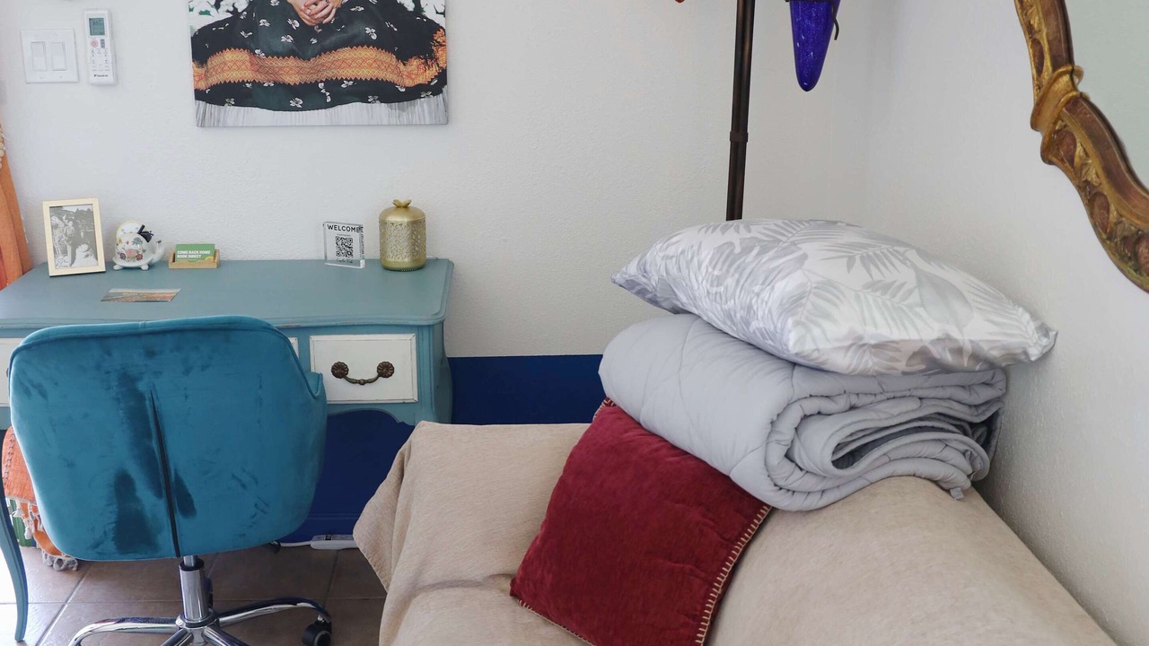 Photo of Livingroom in Golden Hill