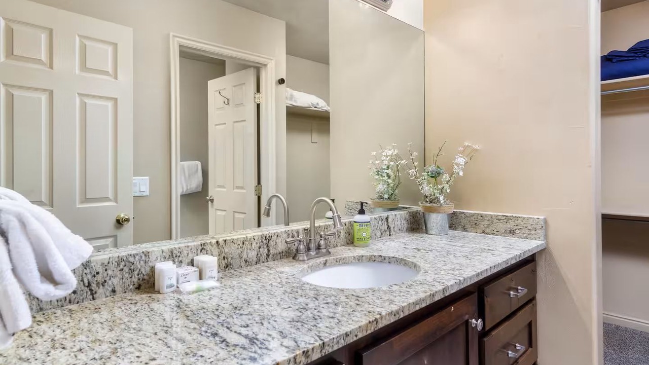 Photo of Bathroom in La Verkin