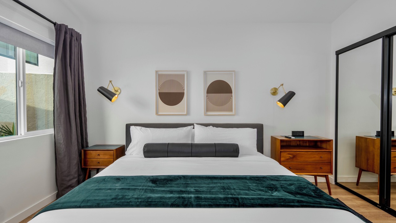 Photo of Bedroom in Cardiff-by-the-Sea