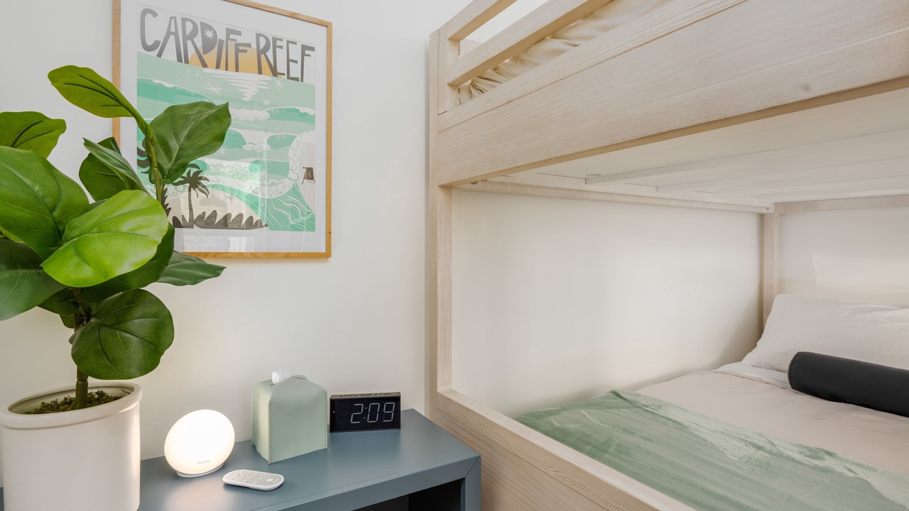 Photo of Bedroom in Cardiff-by-the-Sea