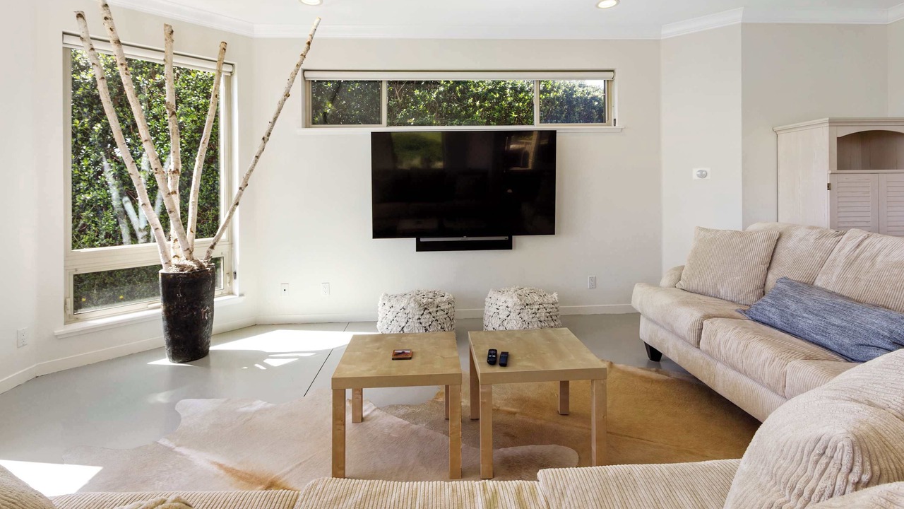 Photo of Bedroom in Bodega Bay
