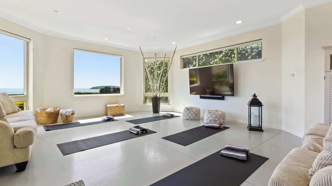 Photo of Bedroom in Bodega Bay