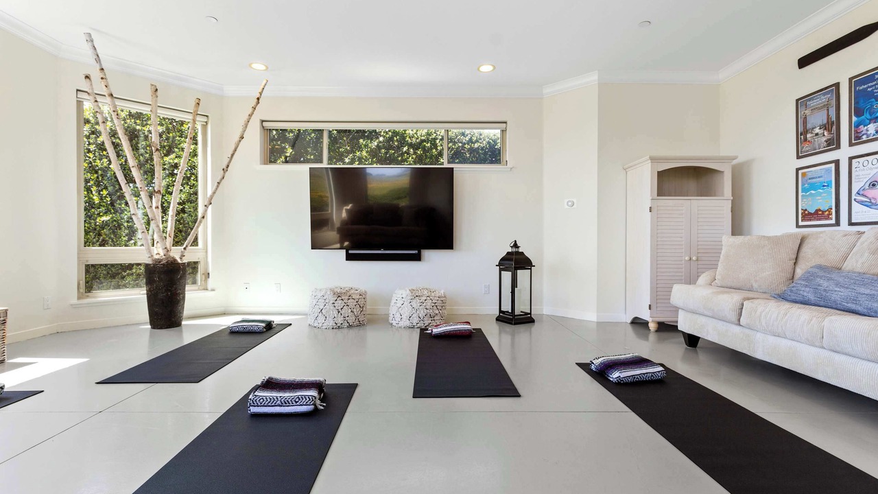 Photo of Bedroom in Bodega Bay