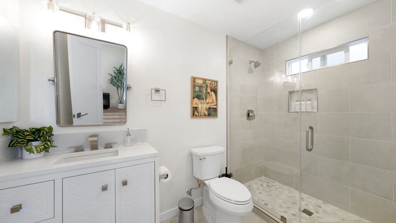 Photo of Bathroom in Mission Hills