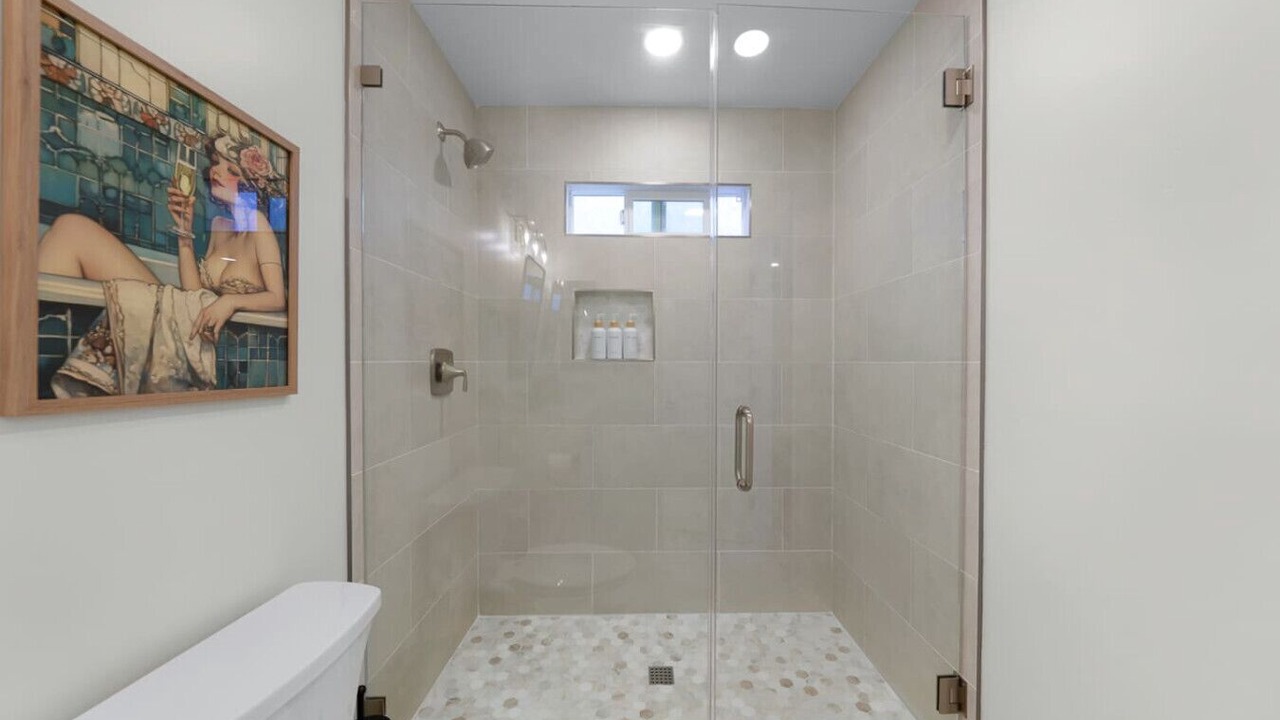 Photo of Bathroom in Mission Hills
