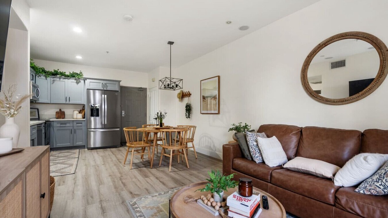 Photo of Livingroom in Downtown San Diego