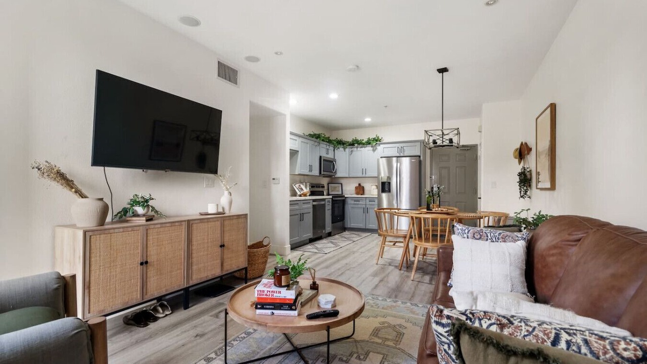 Photo of Livingroom in Downtown San Diego