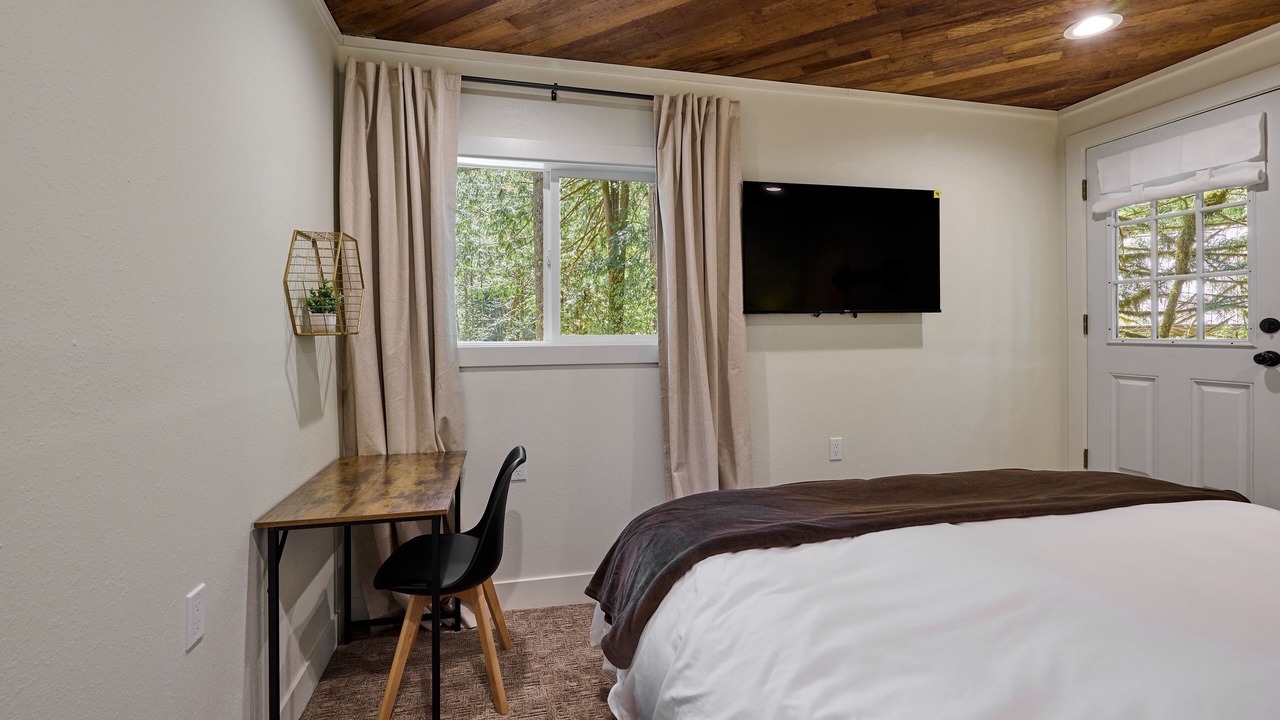 Photo of Bedroom in Rhododendron