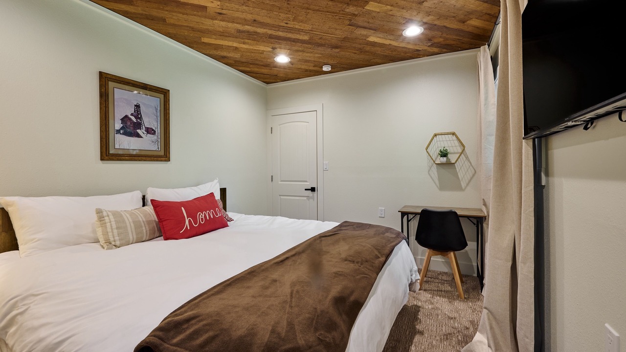 Photo of Bedroom in Rhododendron