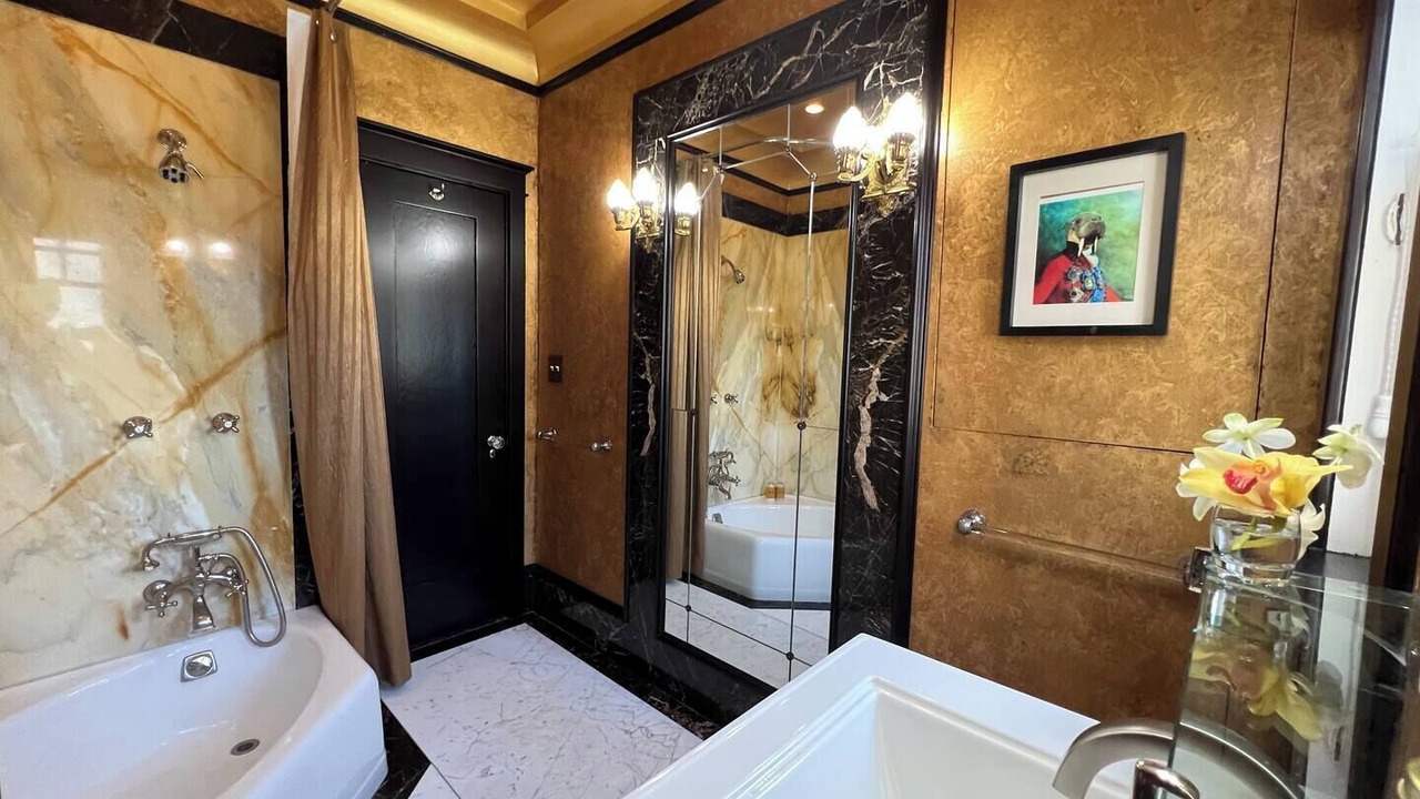 Photo of Bathroom in Belmont Heights