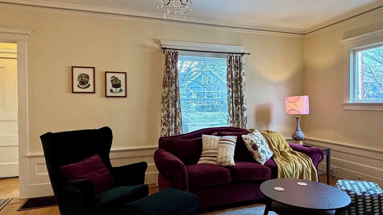 Photo of Livingroom in Irvington