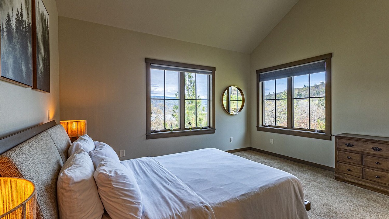 Photo of Bedroom in Mosier