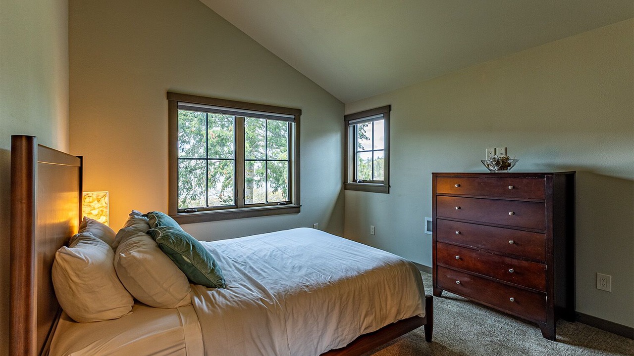 Photo of Bedroom in Mosier