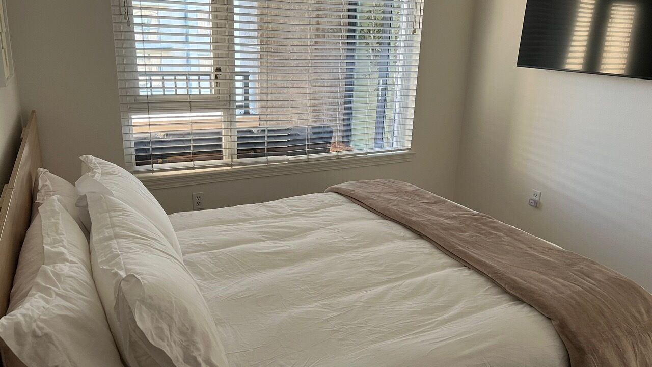 Photo of Bedroom in Marina District