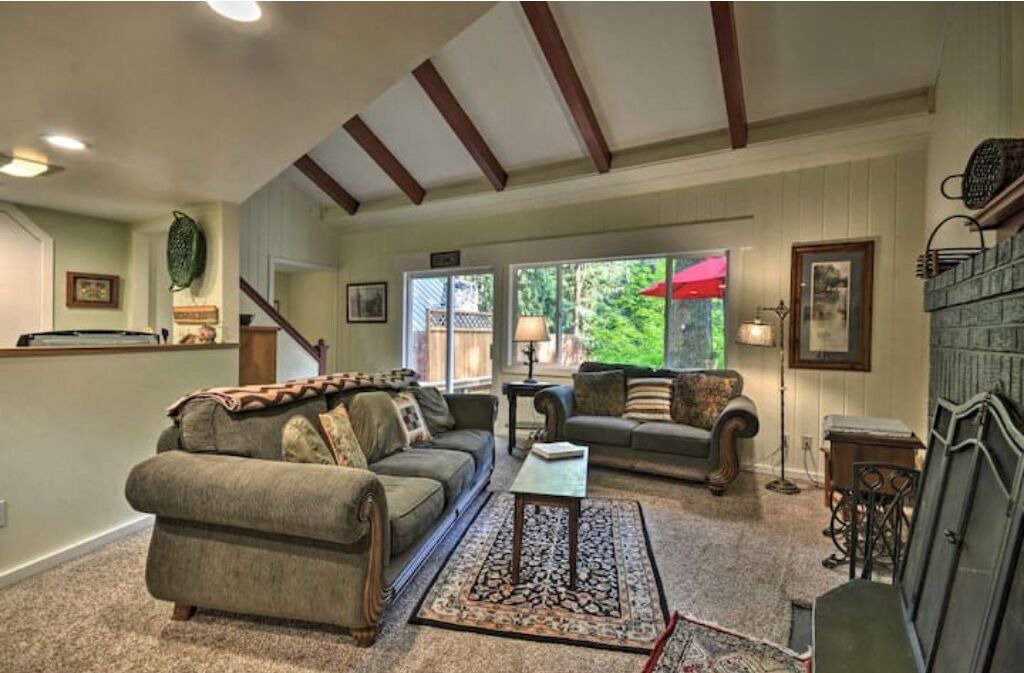Photo of Livingroom in Brightwood