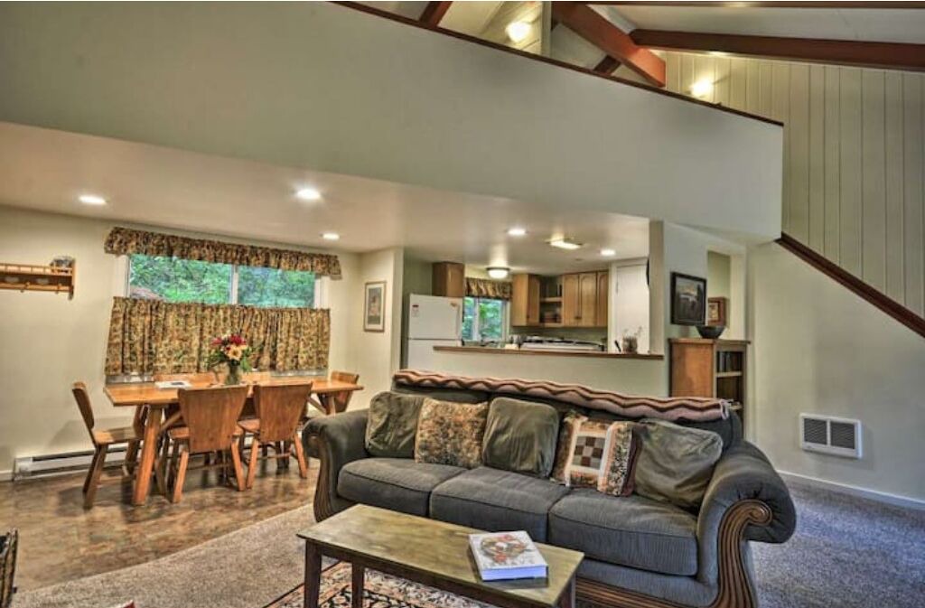 Photo of Livingroom in Brightwood