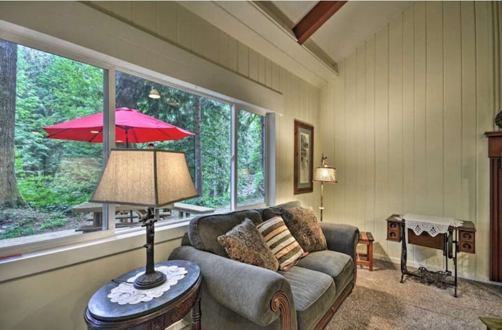 Photo of Livingroom in Brightwood