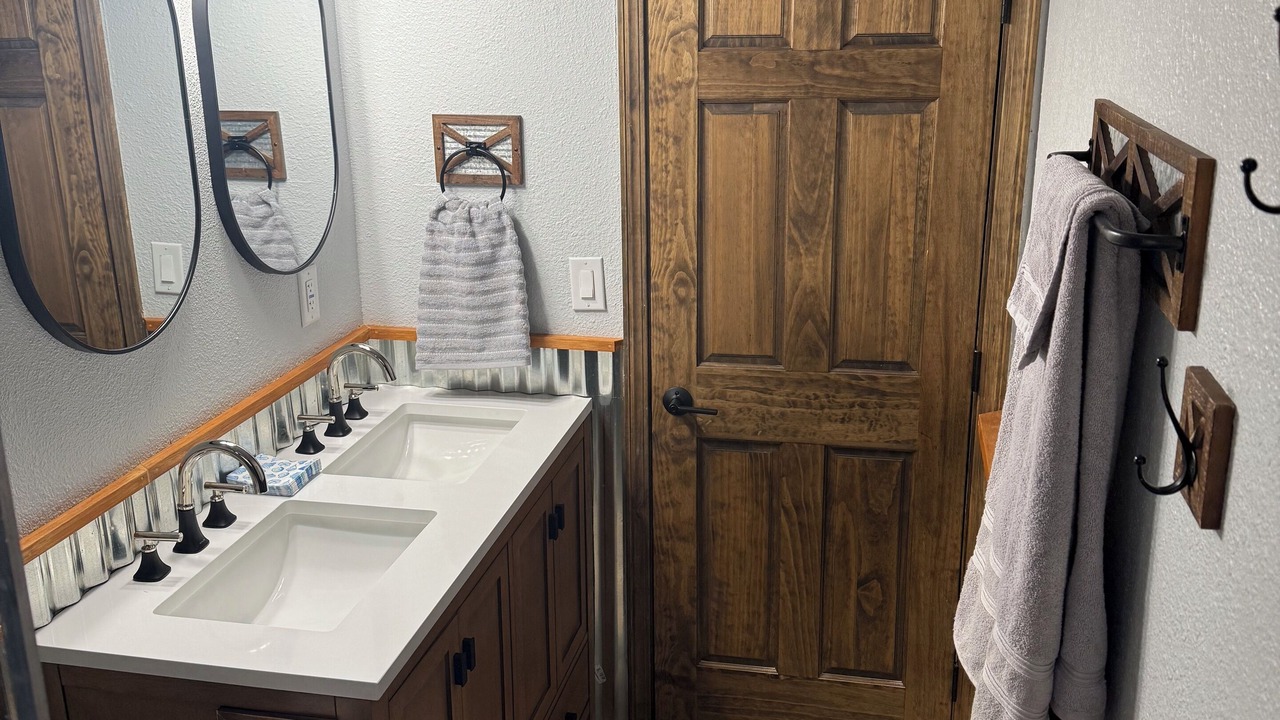 Photo of Bathroom in Graeagle