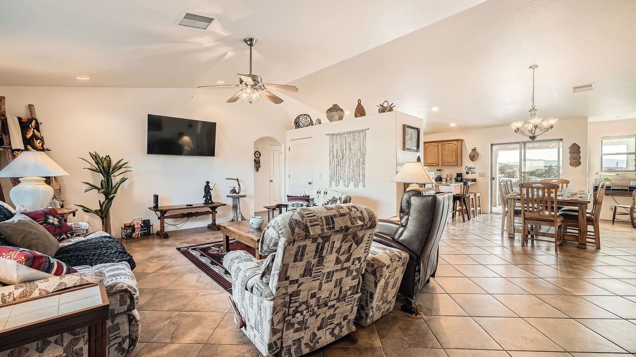 Photo of Livingroom in Lake Montezuma