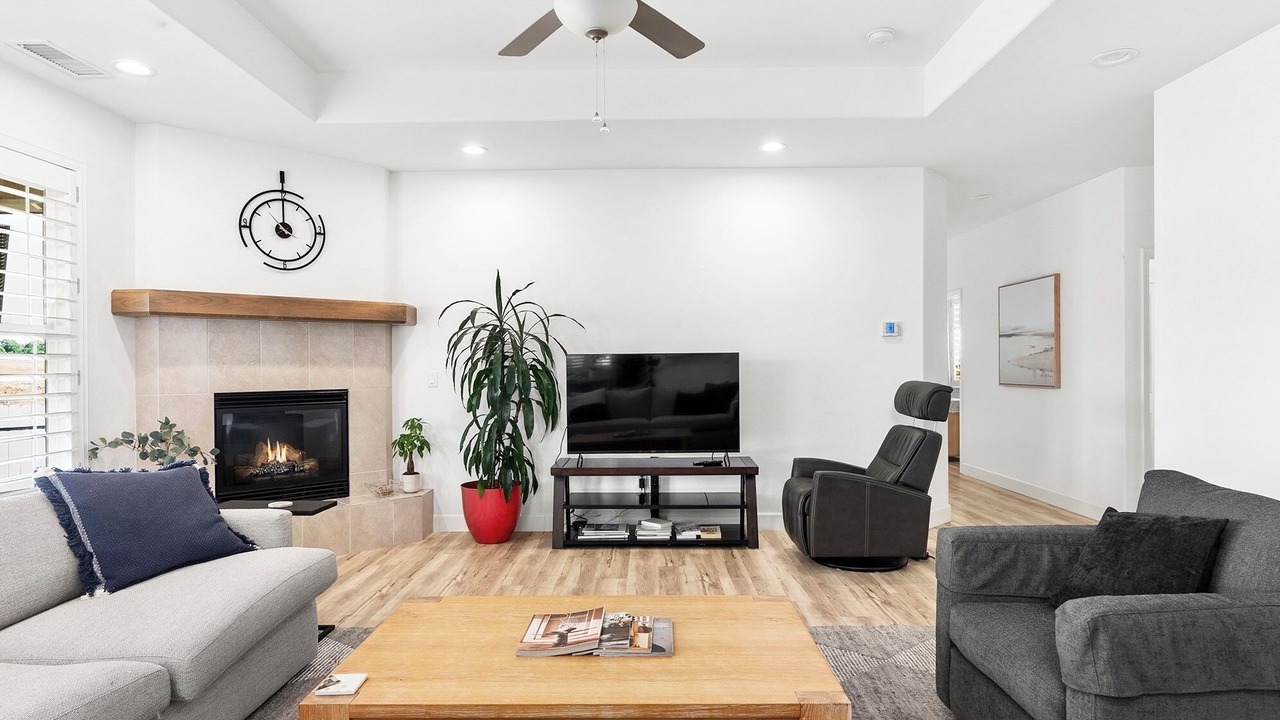 Photo of Livingroom in Chico