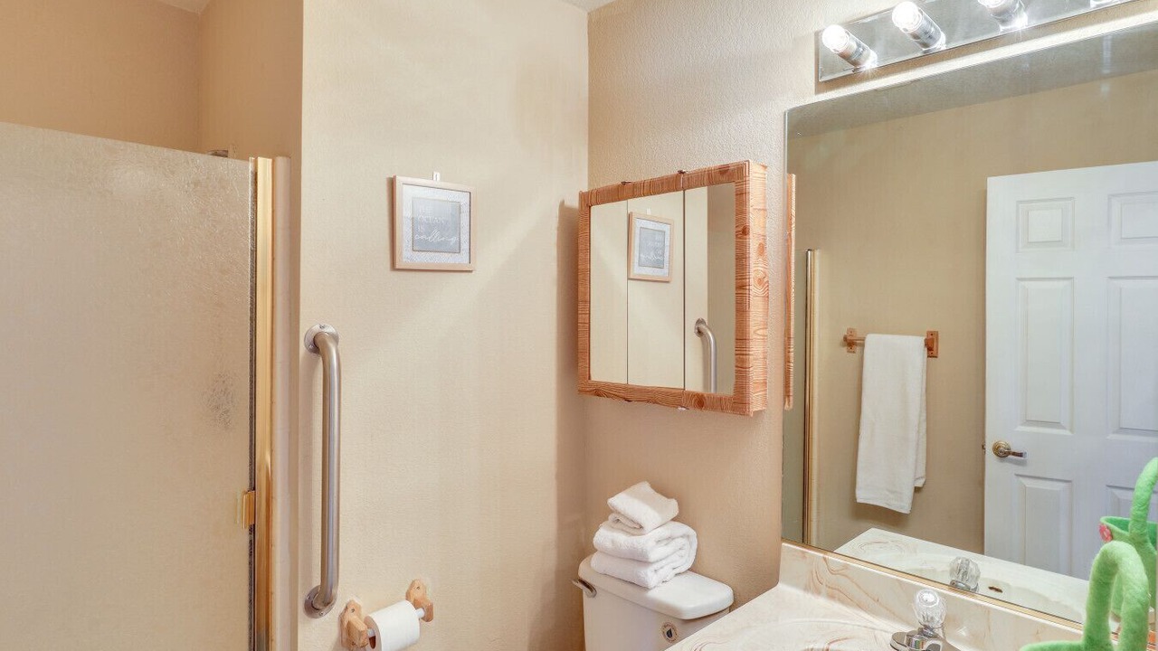 Photo of Bathroom in Bullhead City