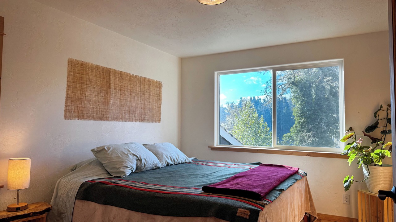 Photo of Bedroom in Cottage Grove