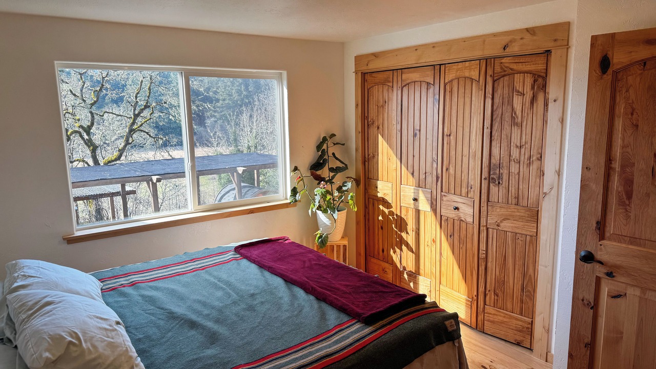 Photo of Bedroom in Cottage Grove