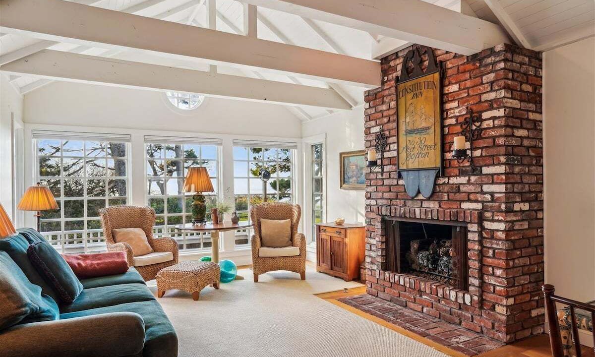 Photo of Bedroom in Downtown Cannon Beach