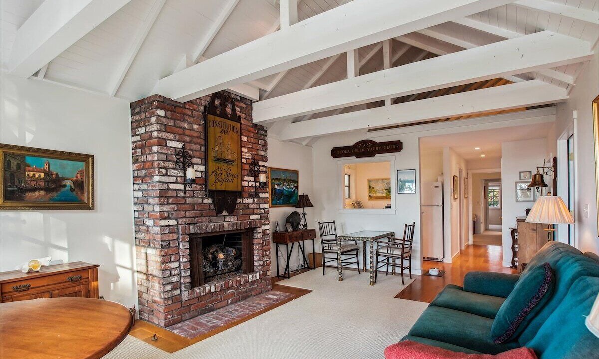 Photo of Bedroom in Downtown Cannon Beach