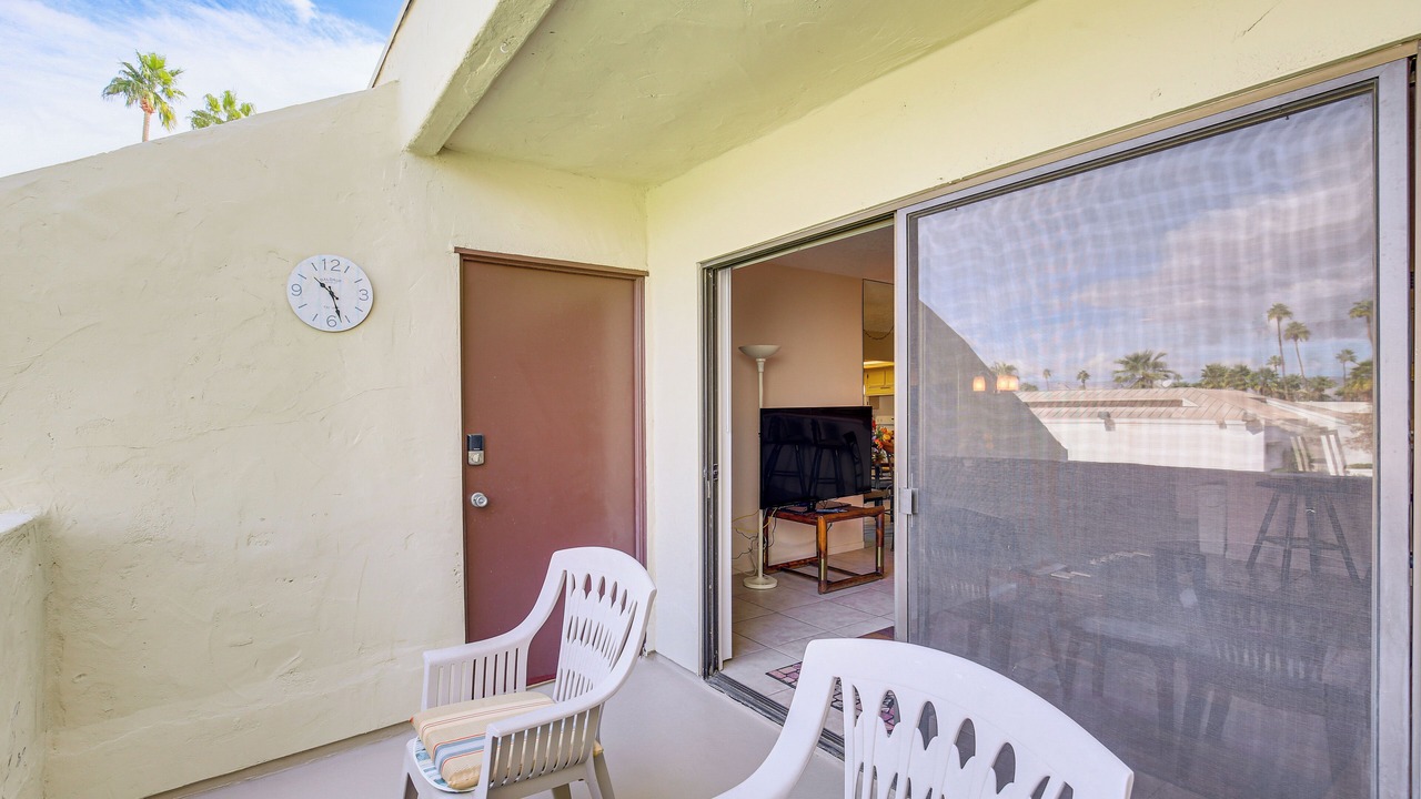 Photo of Patio Balcony in Twin Palms