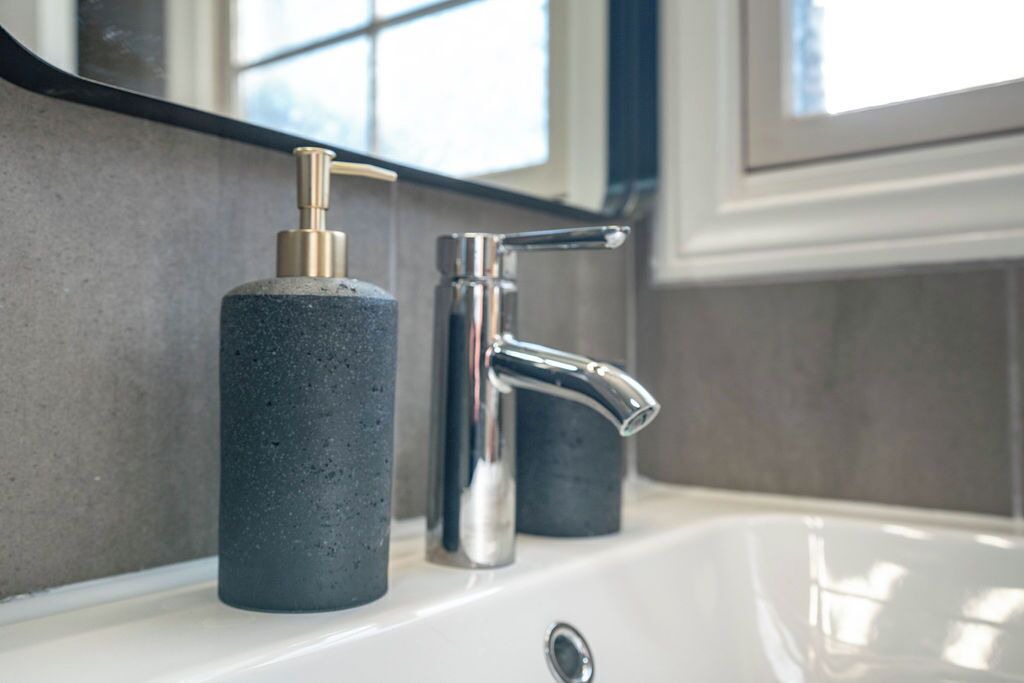 Photo of Bathroom in Northwest Anaheim