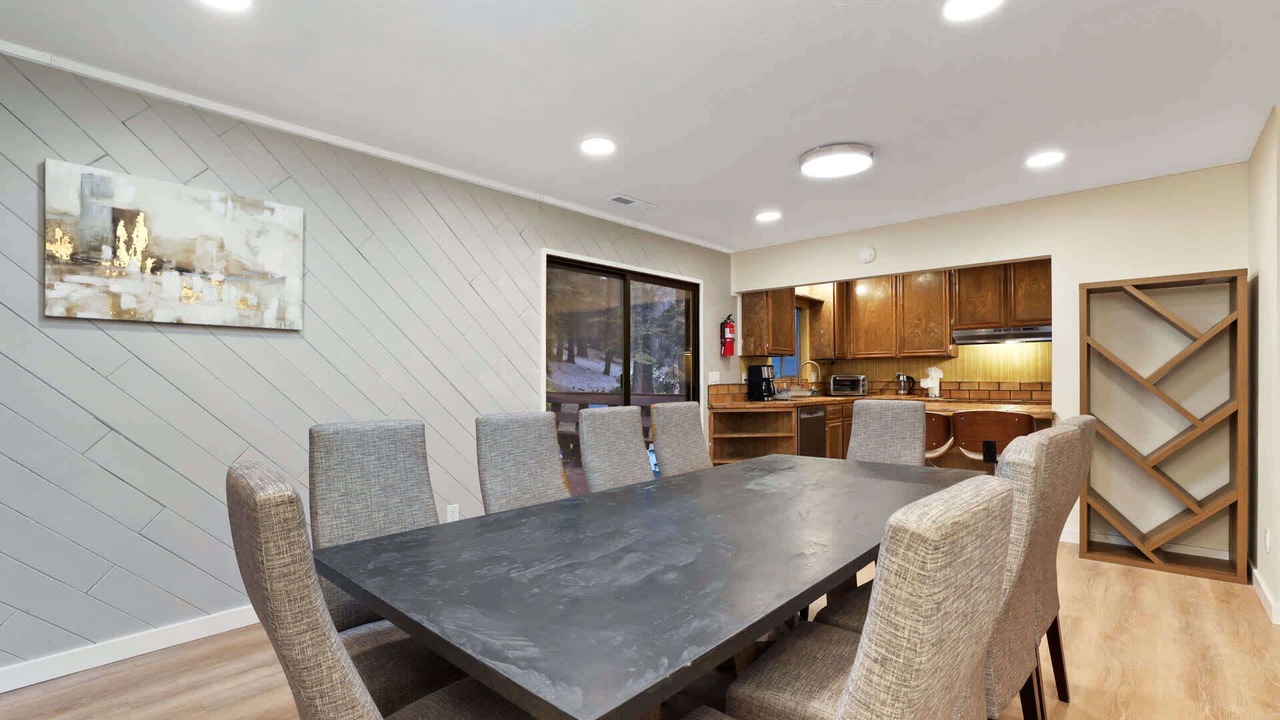 Photo of Livingroom in Country Club Estates