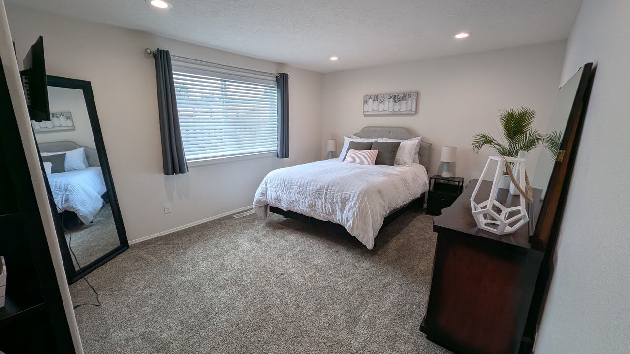 Photo of Bedroom in Keizer