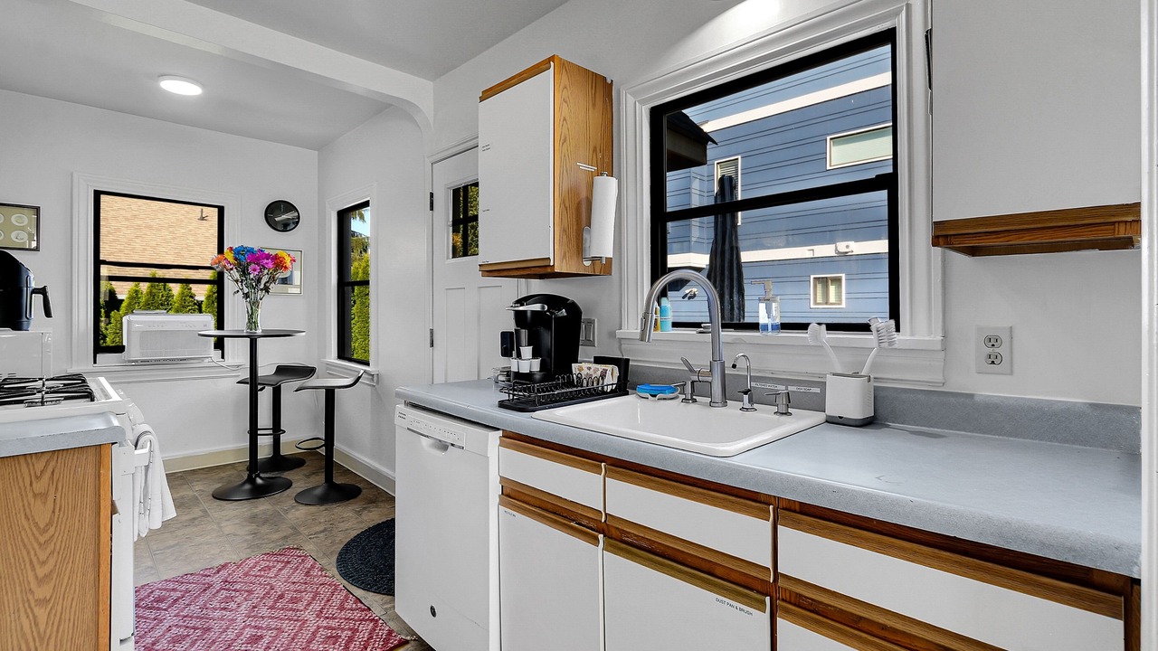 Photo of Kitchen in Maple Leaf