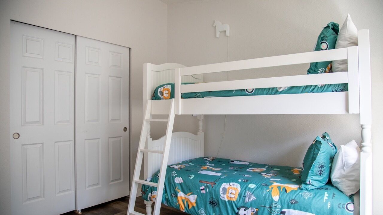 Photo of Bedroom in Sisters